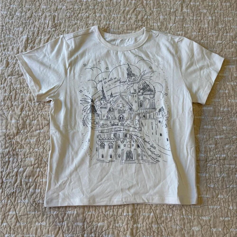 Taylor Swift Cream Castle Short Sleeve Tee - Picture 4 of 10